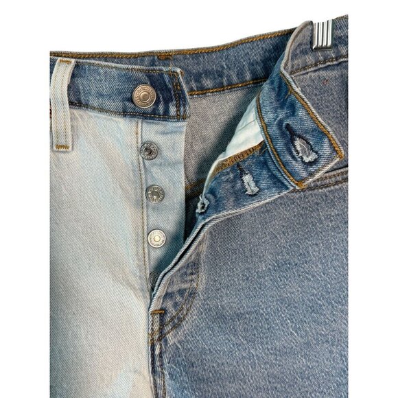 Levis Two-Tone Denim High-Waisted Button-Fly Shorts Womens Size 28 - Picture 7 of 8